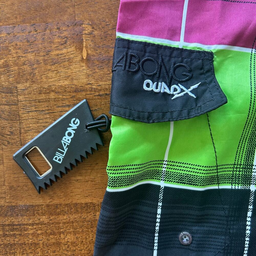 Billabong Quads Plaid Board Shorts, Mens Size 40 Surf Swim Casual Vibrant Colors - Picture 3 of 9
